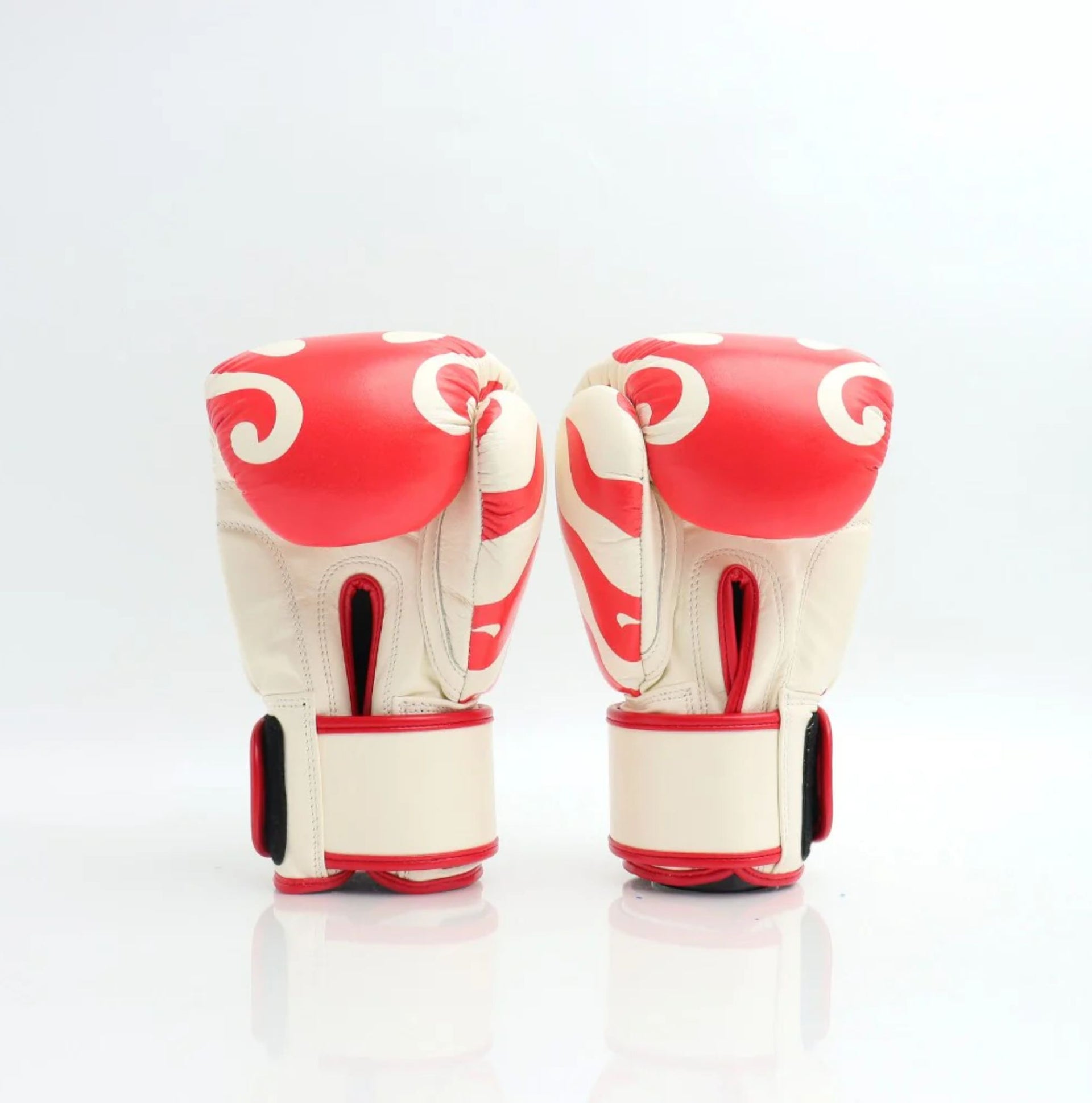Thaismai Boxing Gloves Flame